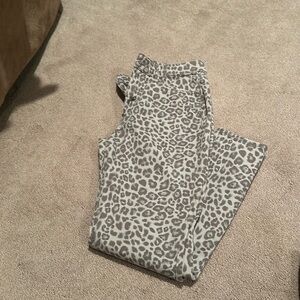 Leopard ankle pants White House black market
